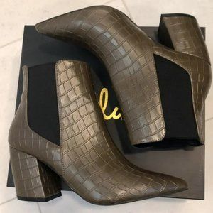 NWB Lulus Cecy Khaki Croc Ankle Boots